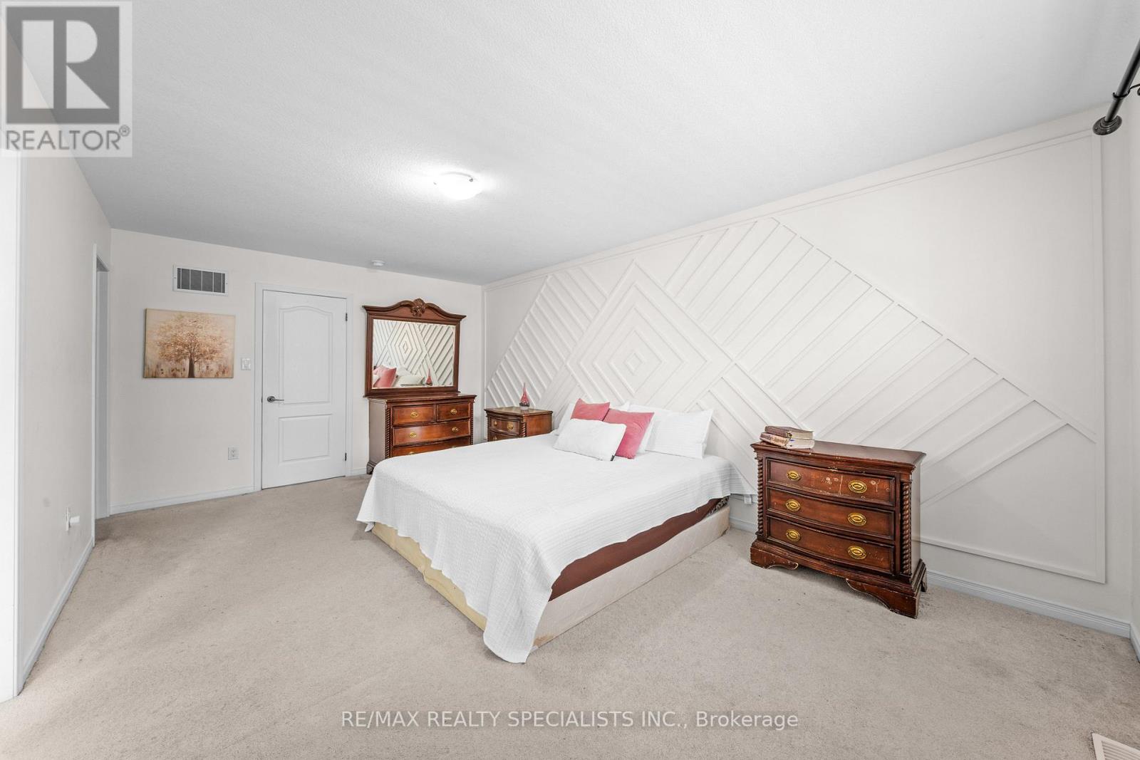 55 BAFFIN CRESCENT - 14