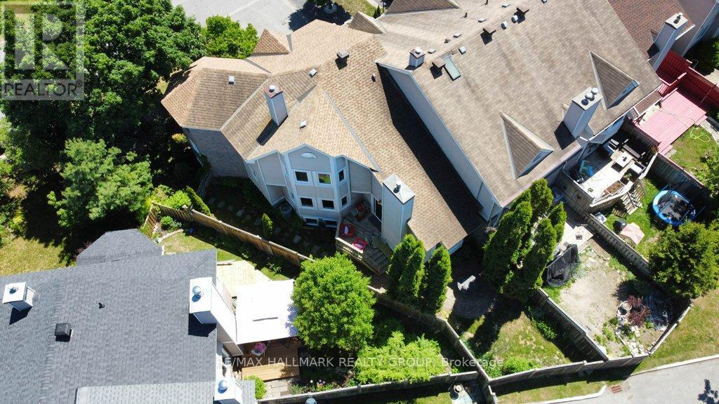 22 TERRACE DRIVE - 38