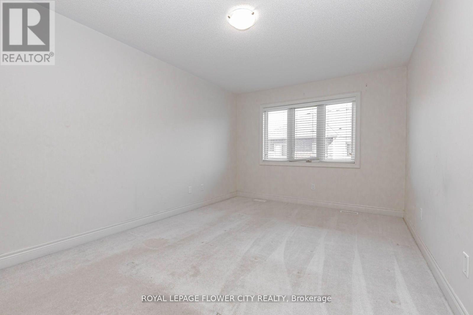 462 SHEAFFE PLACE - 10