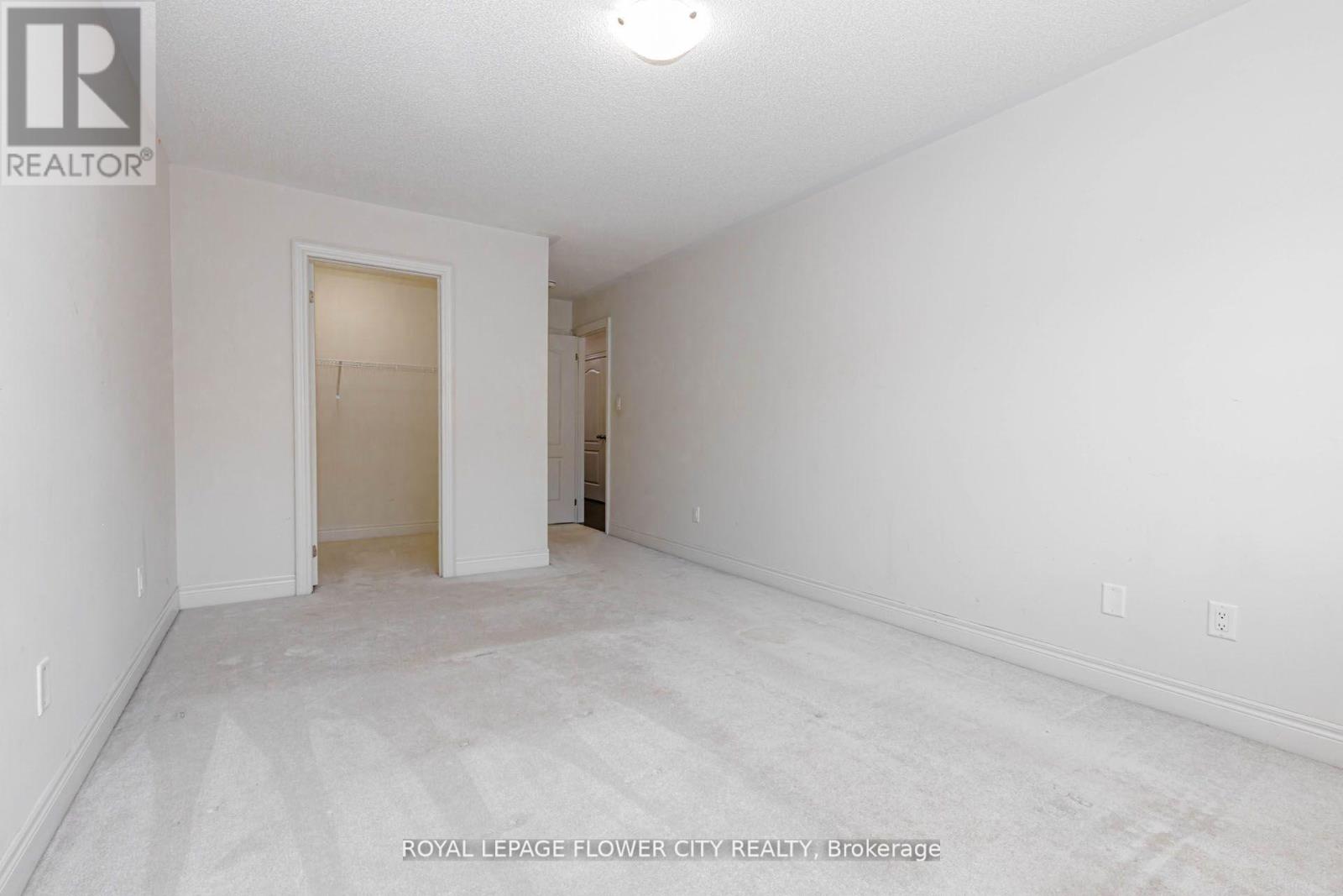 462 SHEAFFE PLACE - 16