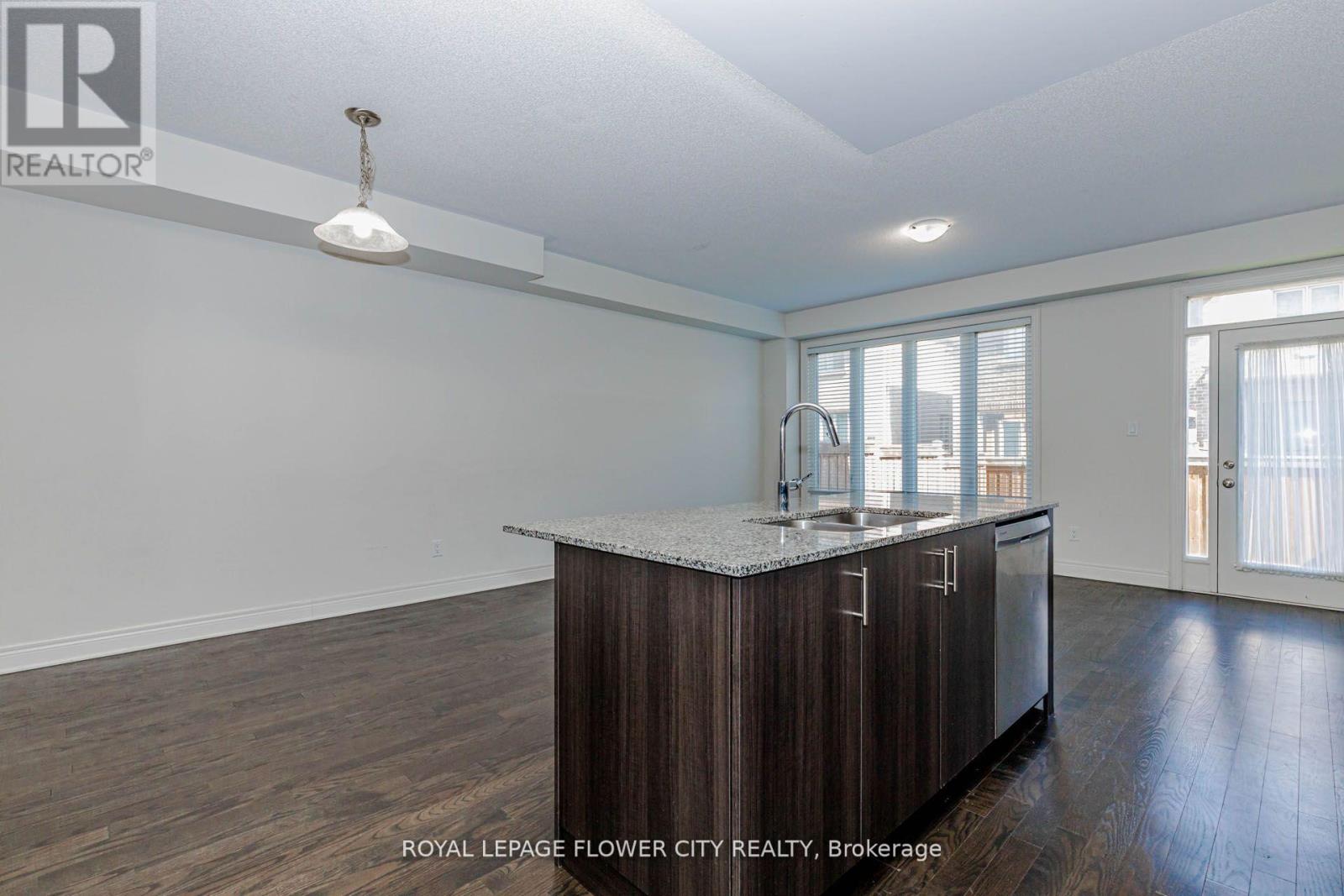 462 SHEAFFE PLACE - 7