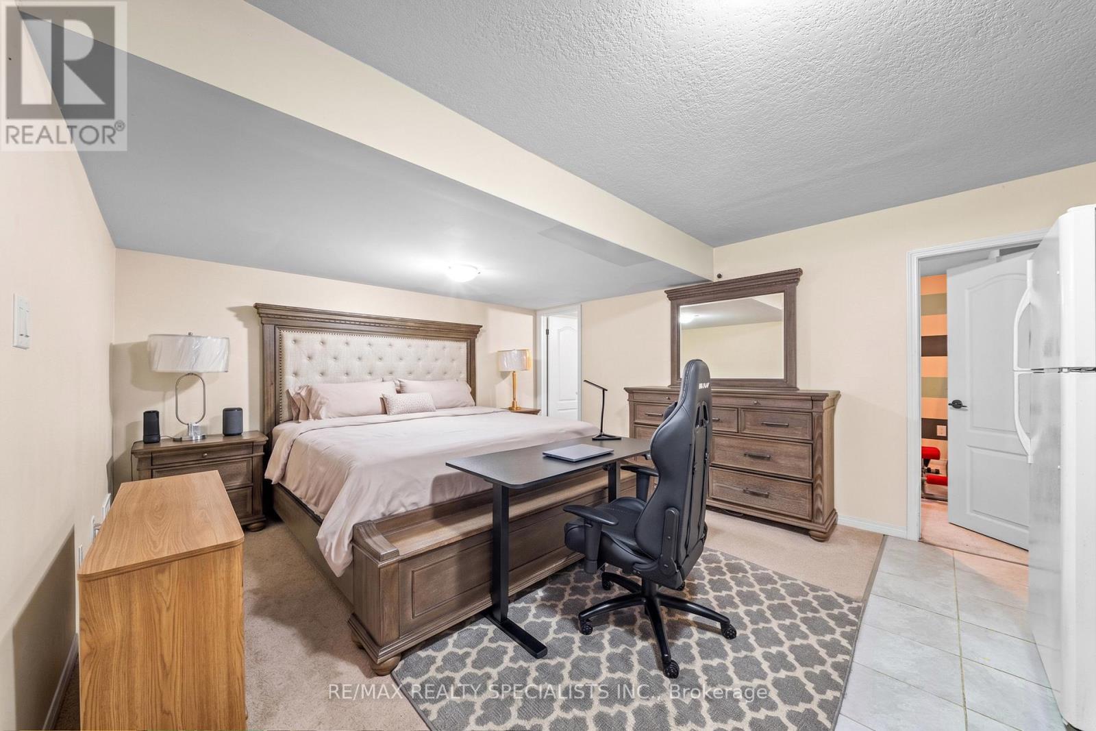 55 BAFFIN CRESCENT - 24