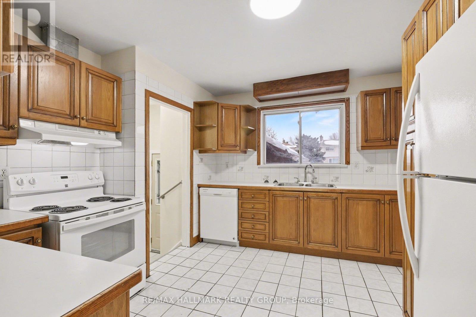 1299 EVANS BOULEVARD - 13