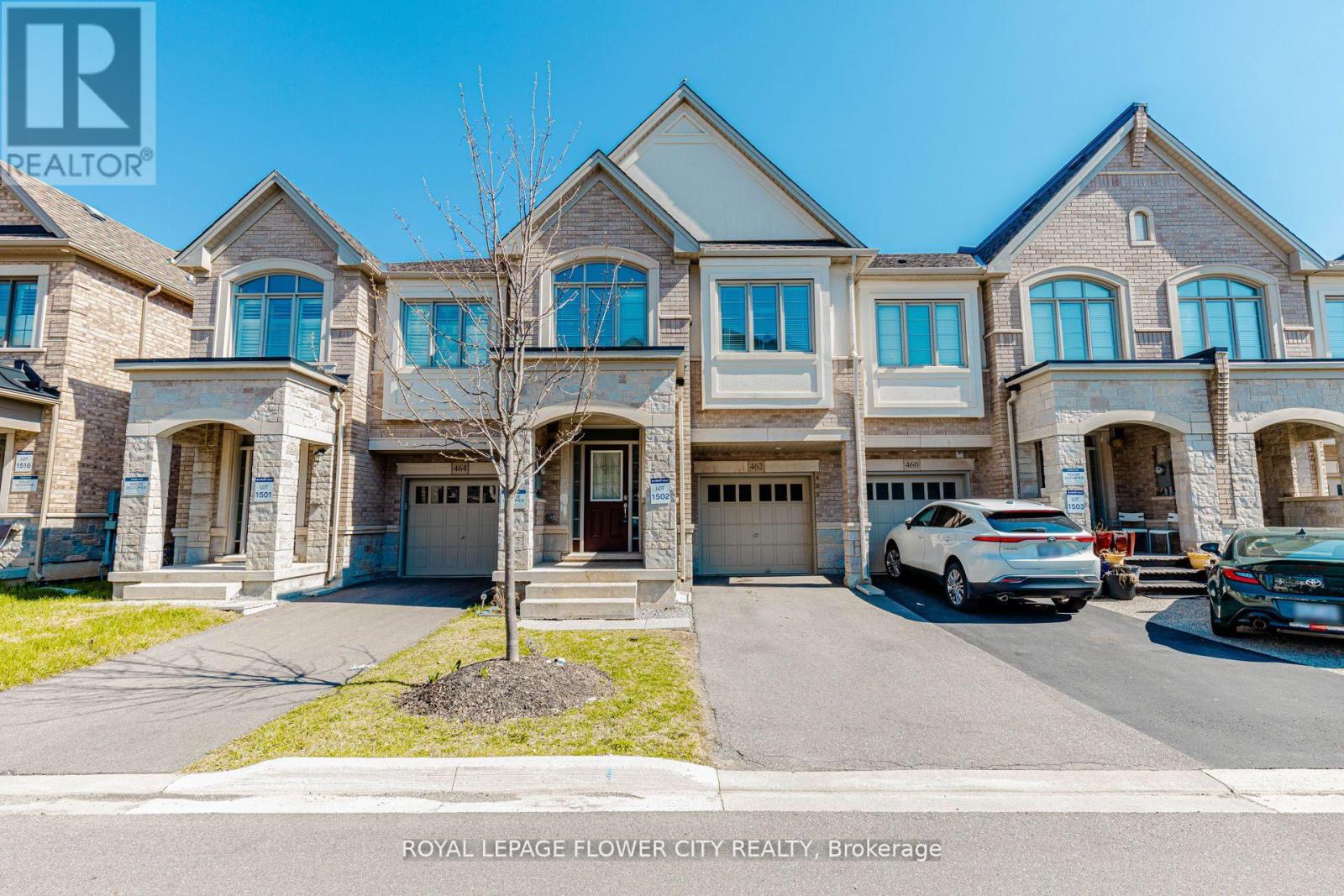 462 SHEAFFE PLACE - 1