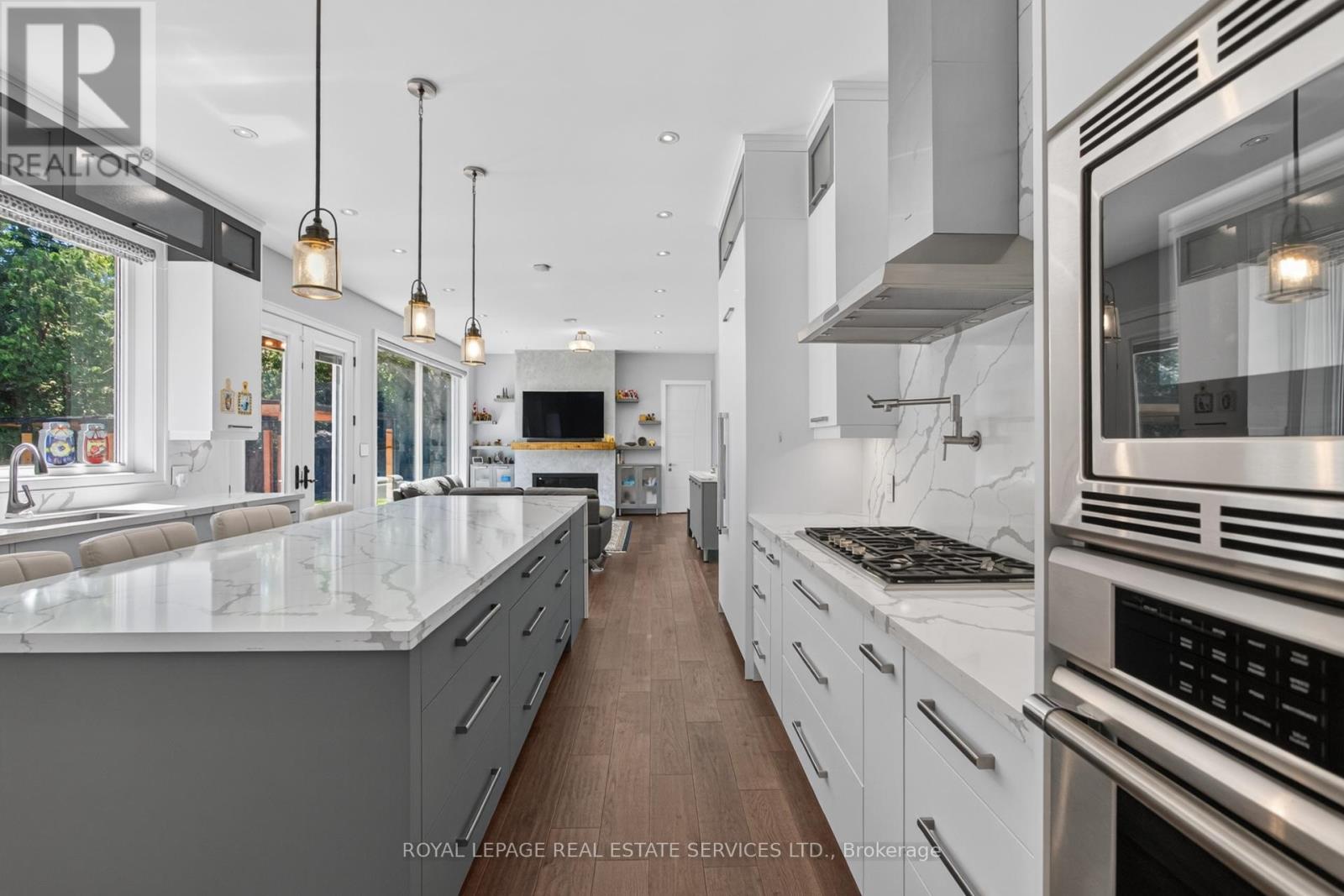 1568 BROADMOOR AVENUE - 12