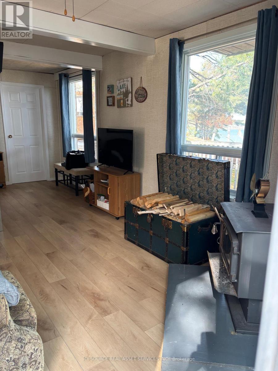 42 WEST HAM LAKE ROAD - 24