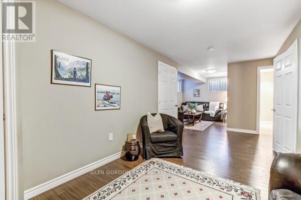 #5 417 HYDE PARK ROAD - 22