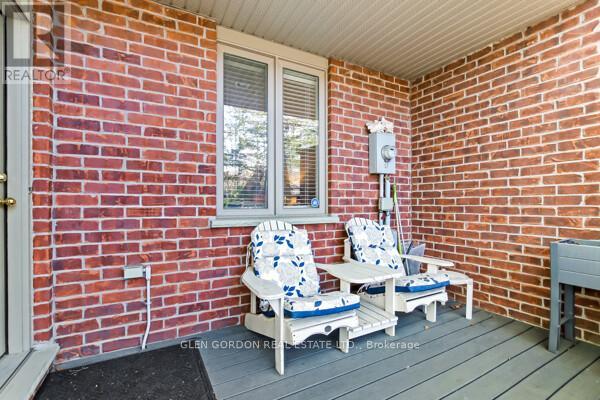 #5 417 HYDE PARK ROAD - 24