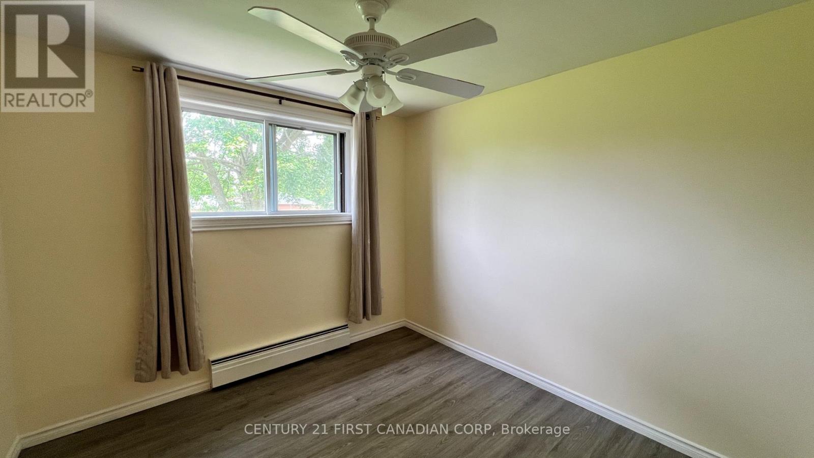 #207 1830 DUMONT STREET - 6