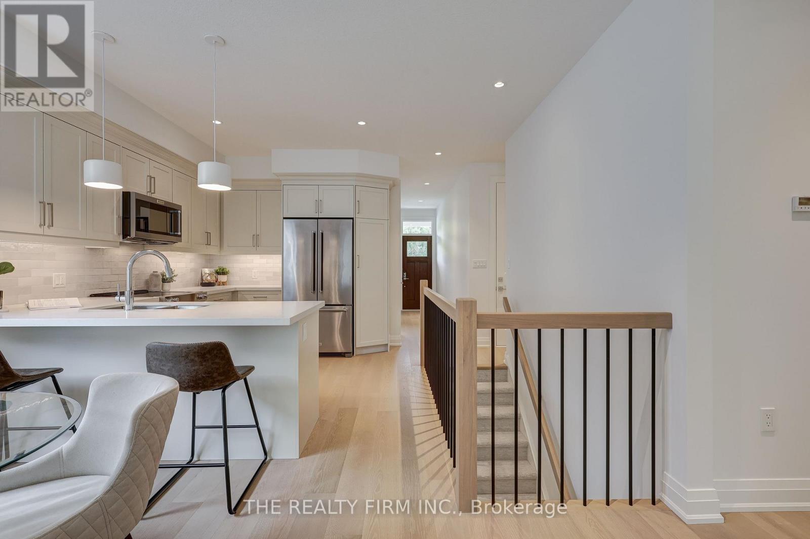#8 85 FOREST STREET - 14