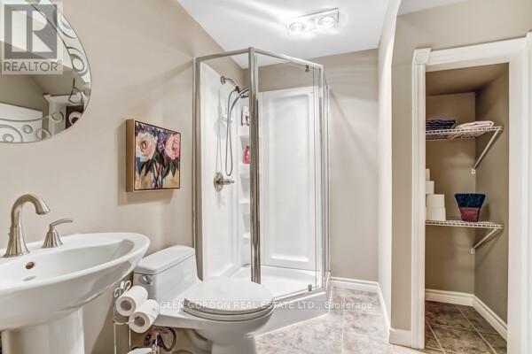 #5 417 HYDE PARK ROAD - 20