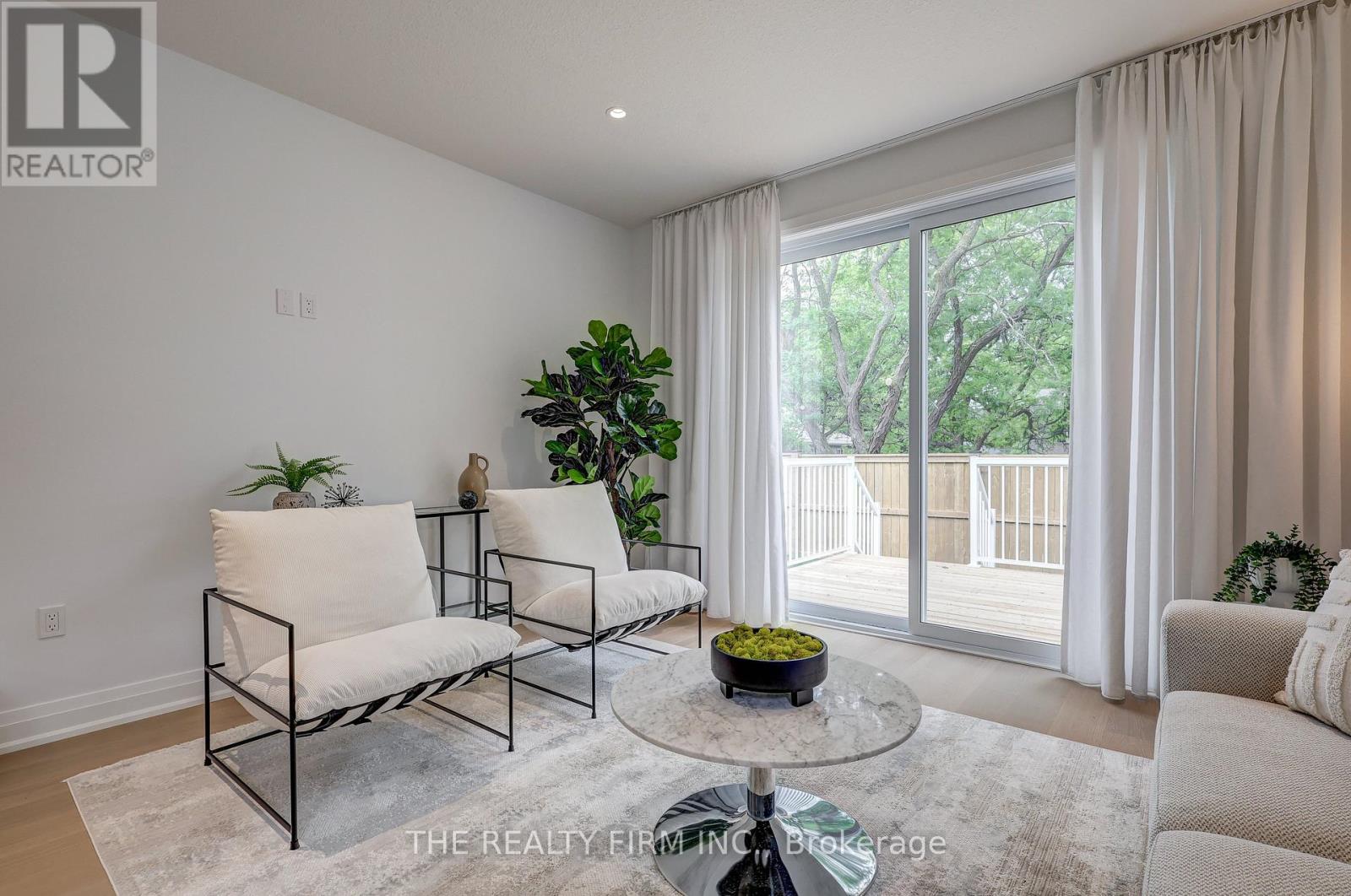 #8 85 FOREST STREET - 22
