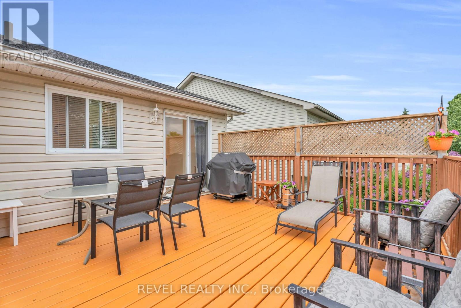 433 GREENWOOD STREET - 32