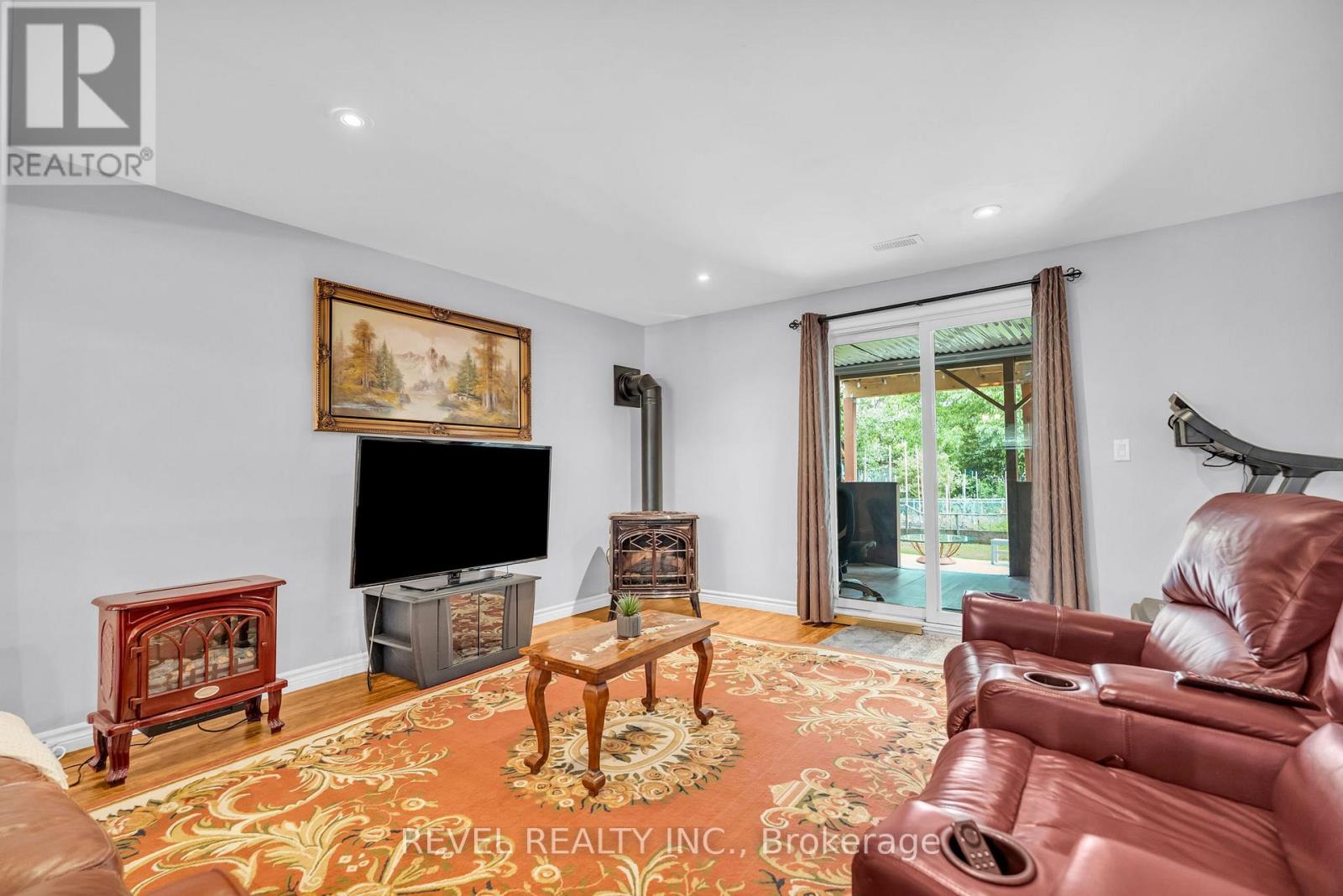 433 GREENWOOD STREET - 25