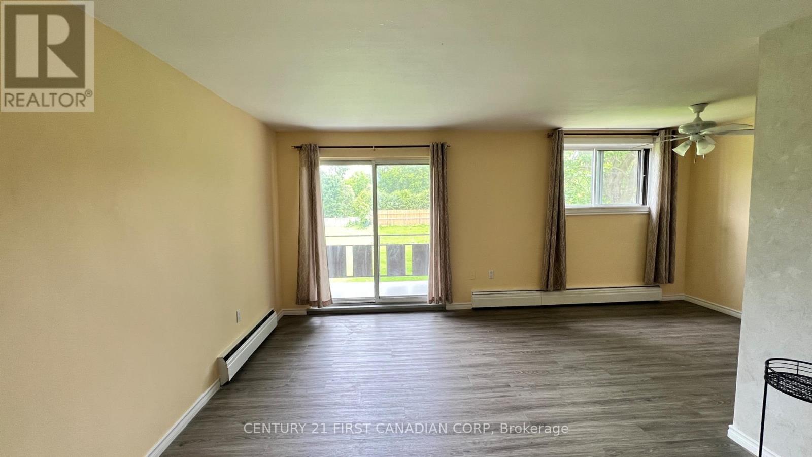 #207 1830 DUMONT STREET - 1