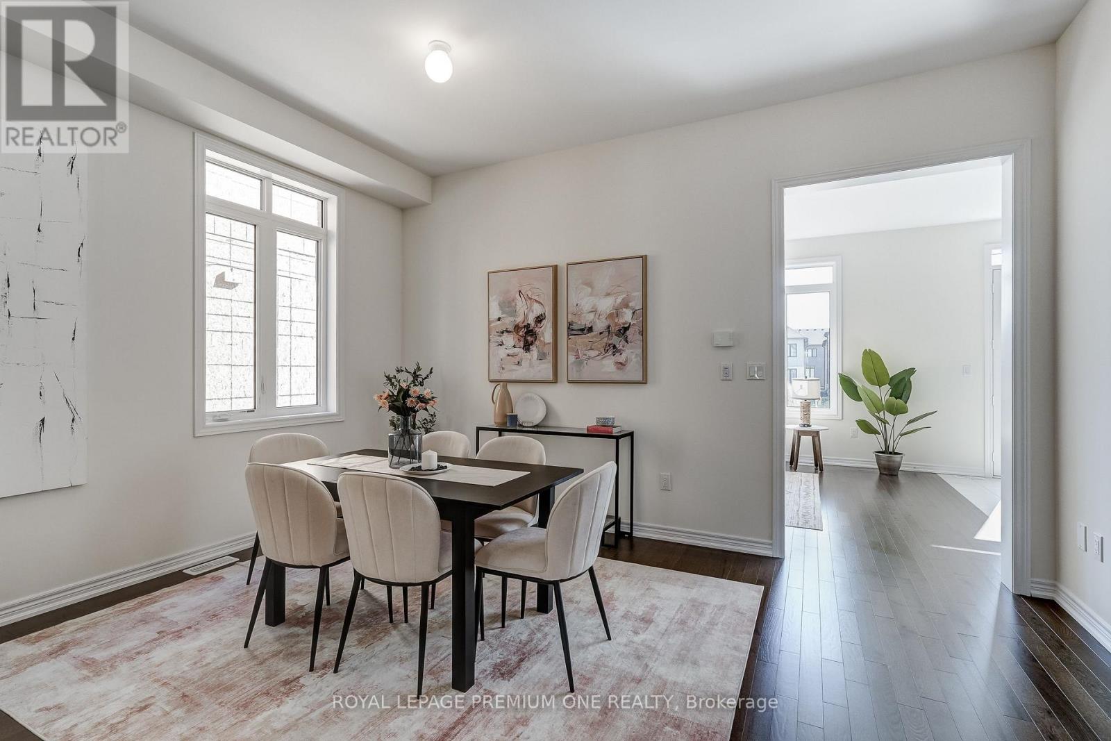 10 PERCHERON COURT - 12