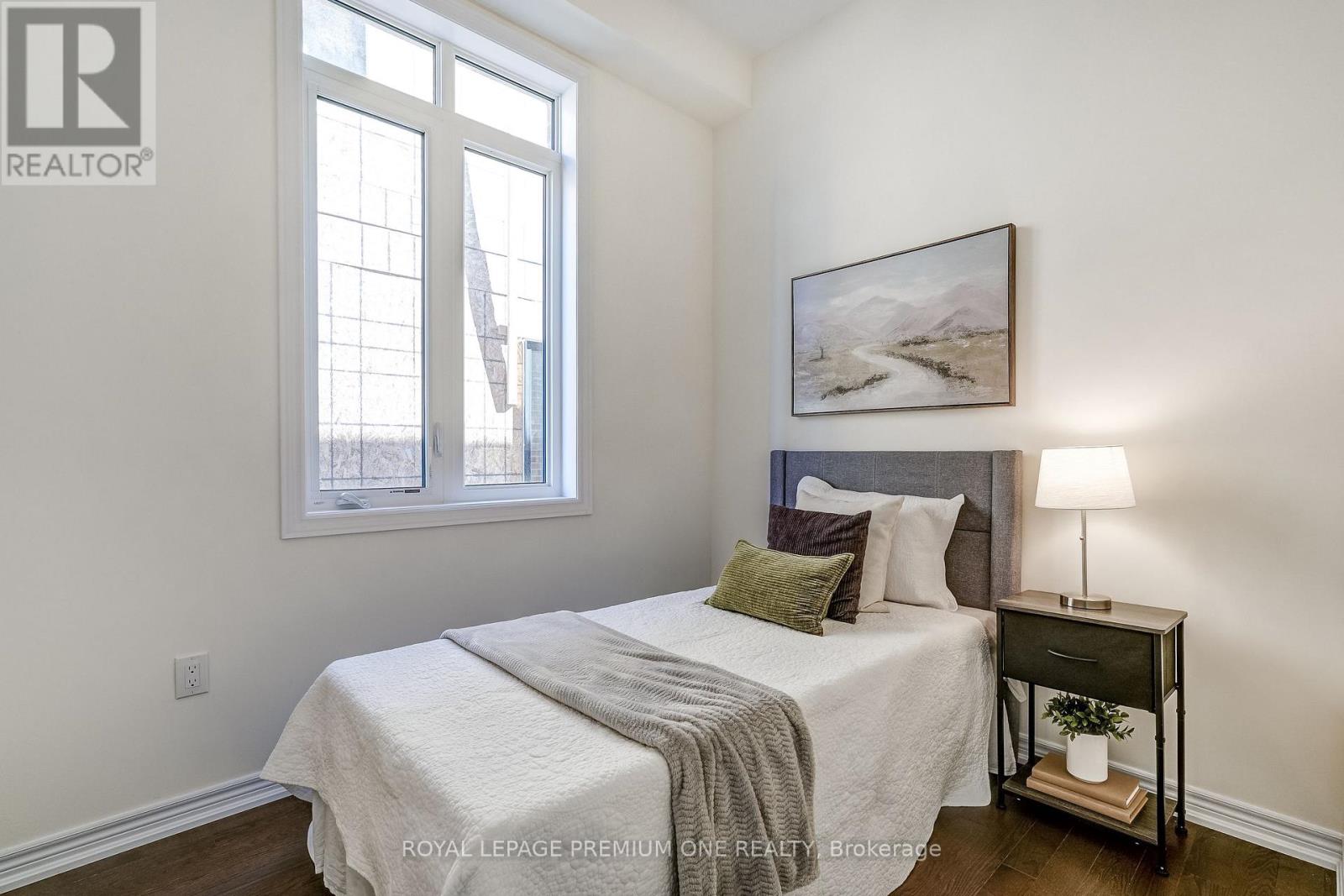 10 PERCHERON COURT - 5