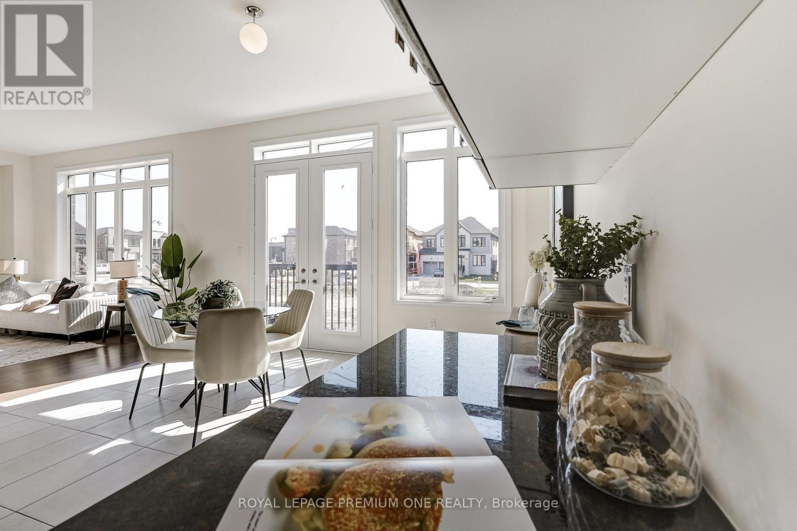 10 PERCHERON COURT - 20