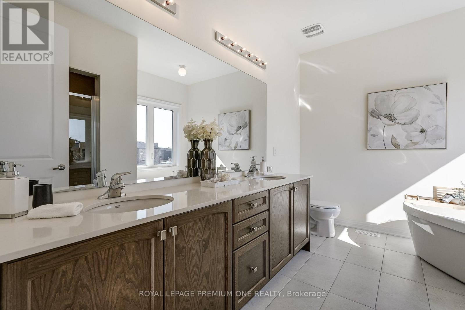 10 PERCHERON COURT - 47