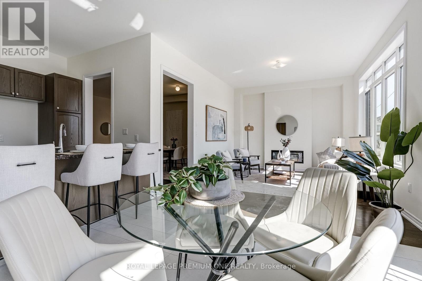 10 PERCHERON COURT - 22