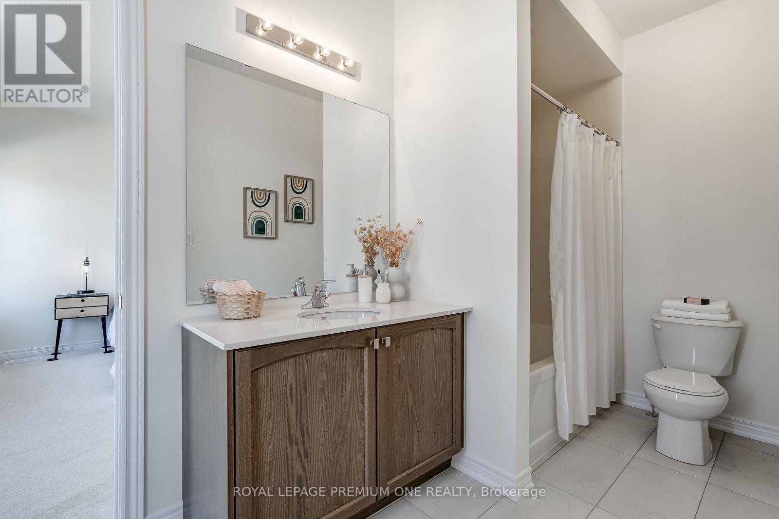 10 PERCHERON COURT - 33