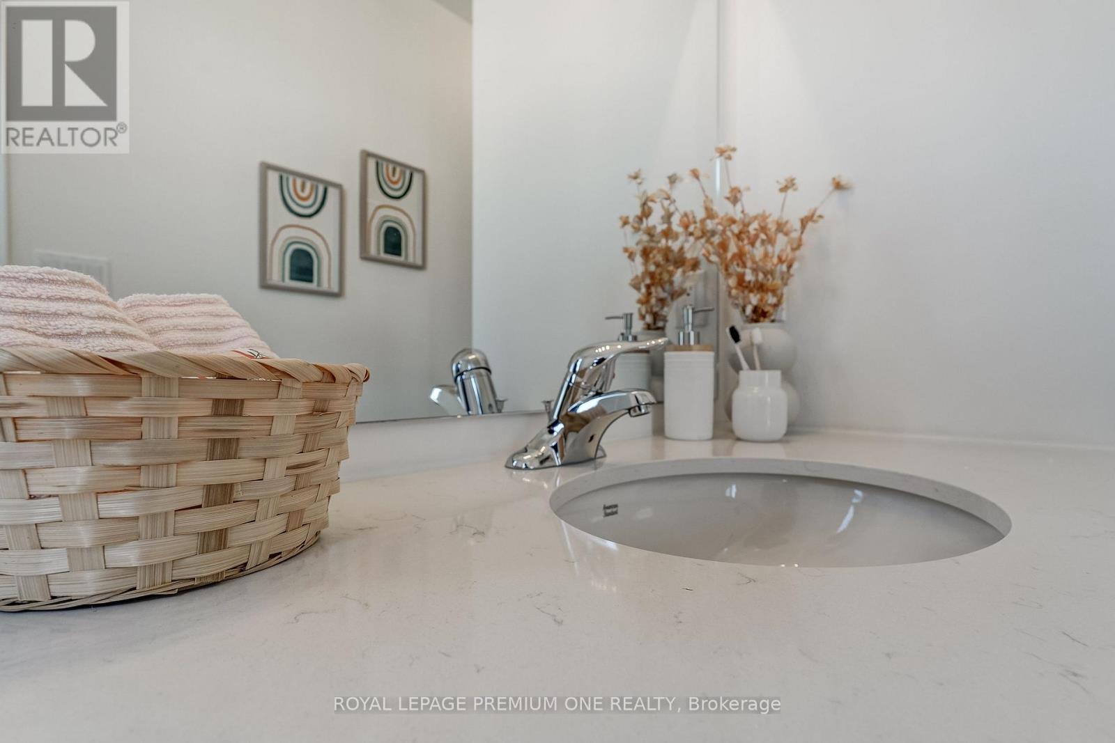 10 PERCHERON COURT - 34