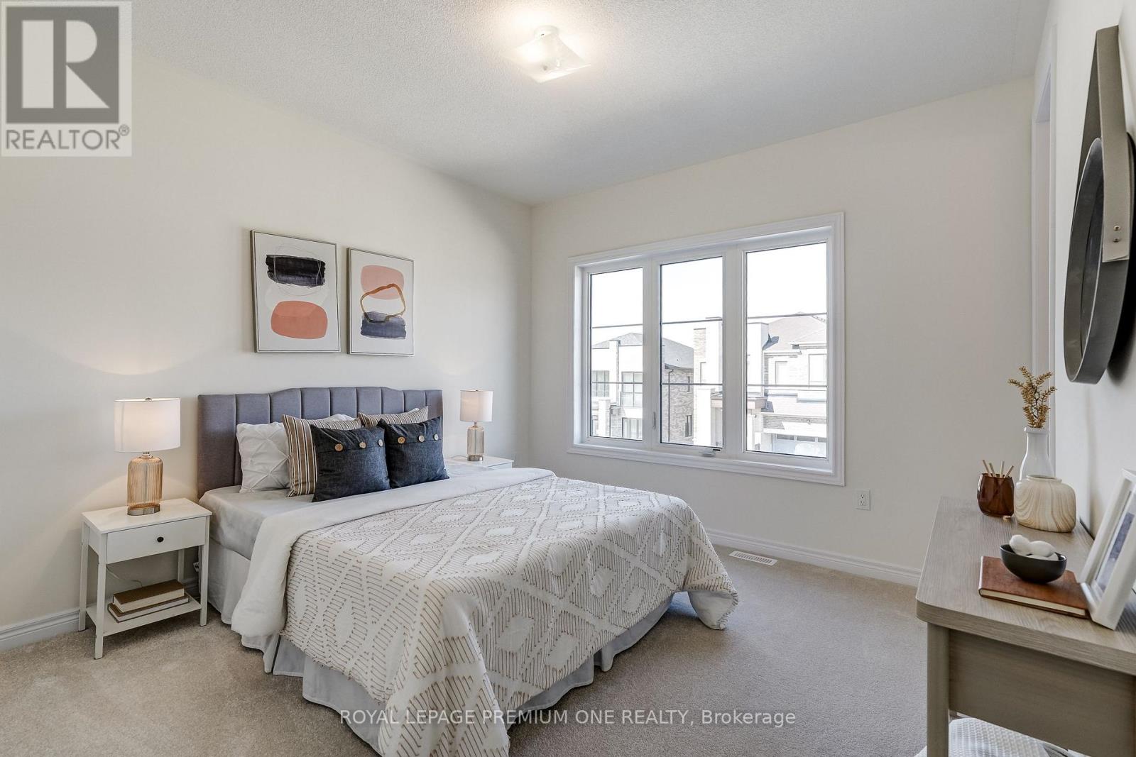 10 PERCHERON COURT - 30