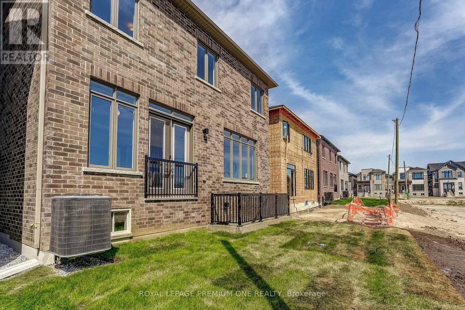 10 PERCHERON COURT - 50