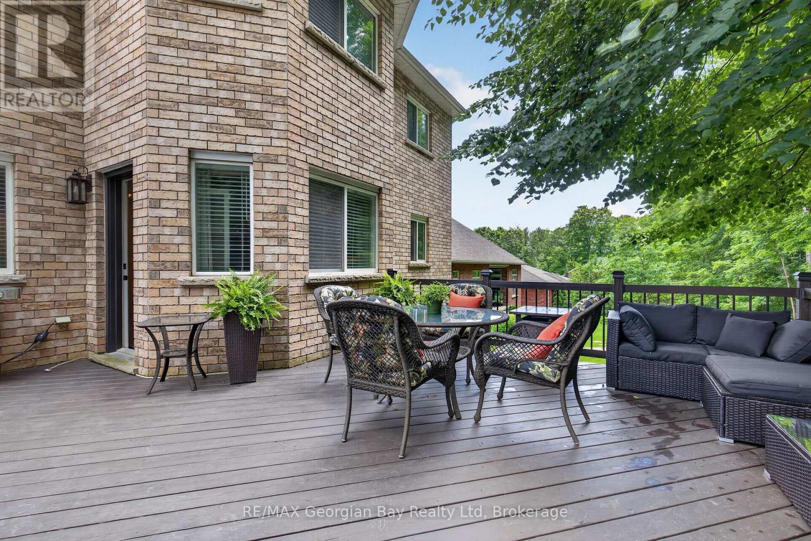 400 KELLER DRIVE - 33