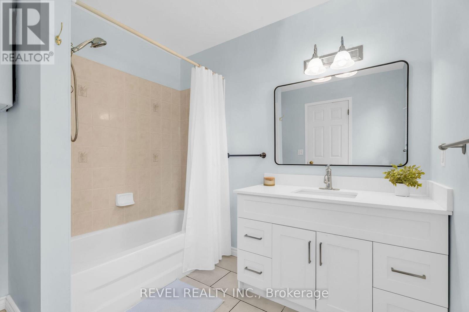 433 GREENWOOD STREET - 17