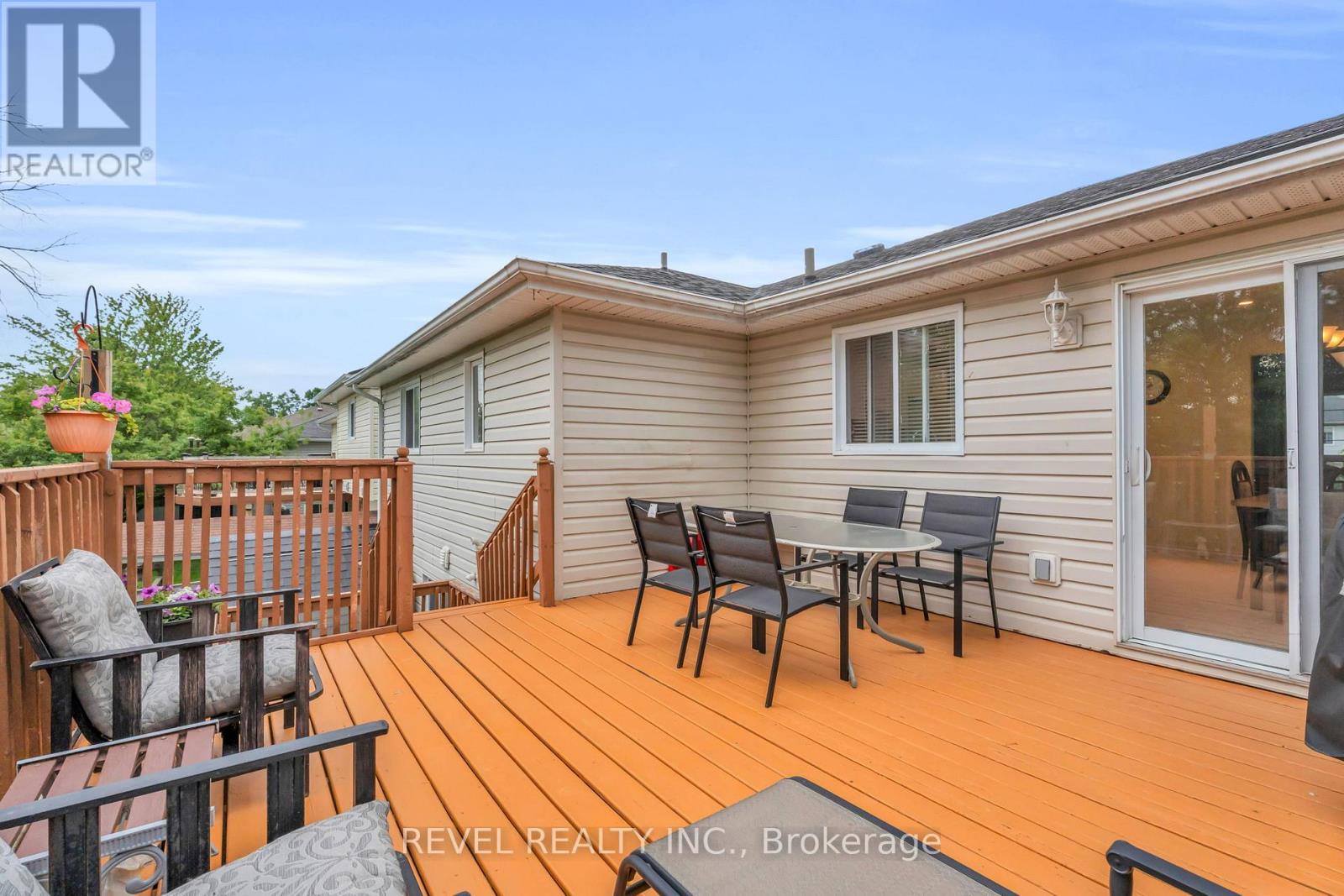 433 GREENWOOD STREET - 31
