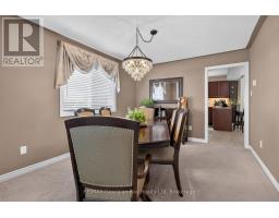 Dining room - 400 Keller Drive, Midland, ON L4R0A7 Photo 7