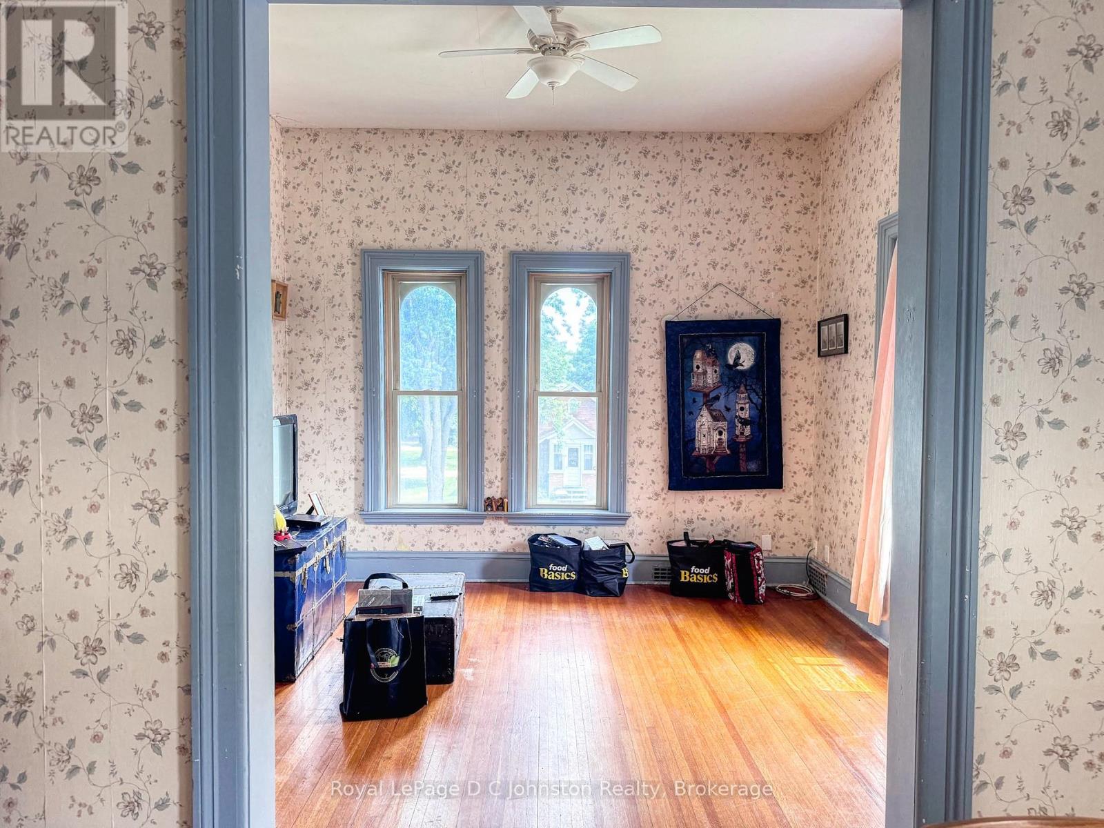 #1, #2, #3, #4 - 490 MILL STREET - 19