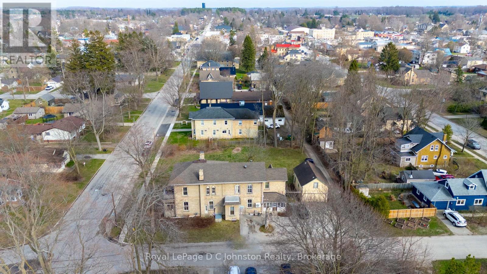#1, #2, #3, #4 - 490 MILL STREET - 5