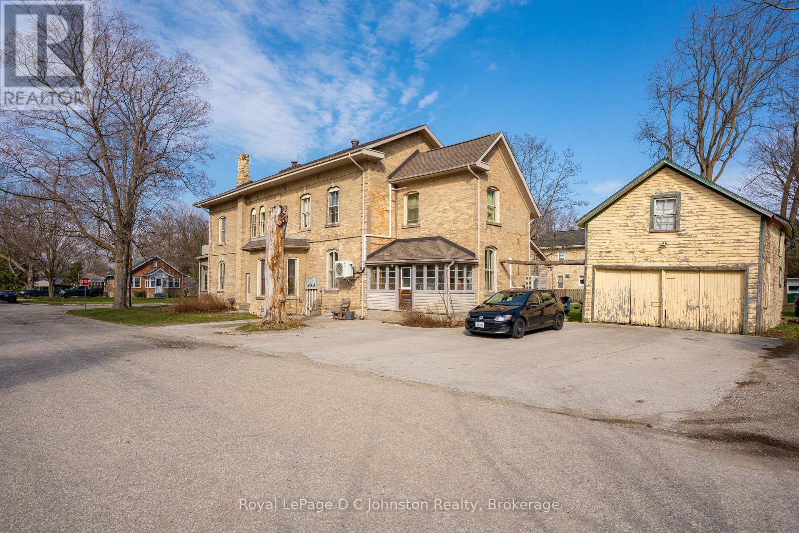 #1, #2, #3, #4 - 490 MILL STREET - 13