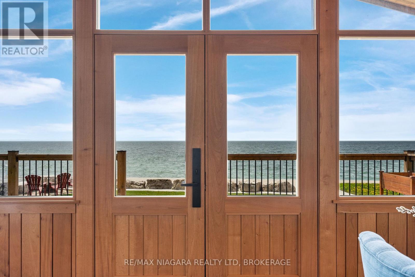10825 LAKESHORE ROAD W - 12