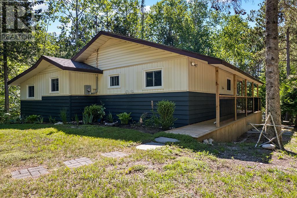 55 THOMPSON AVENUE - 1