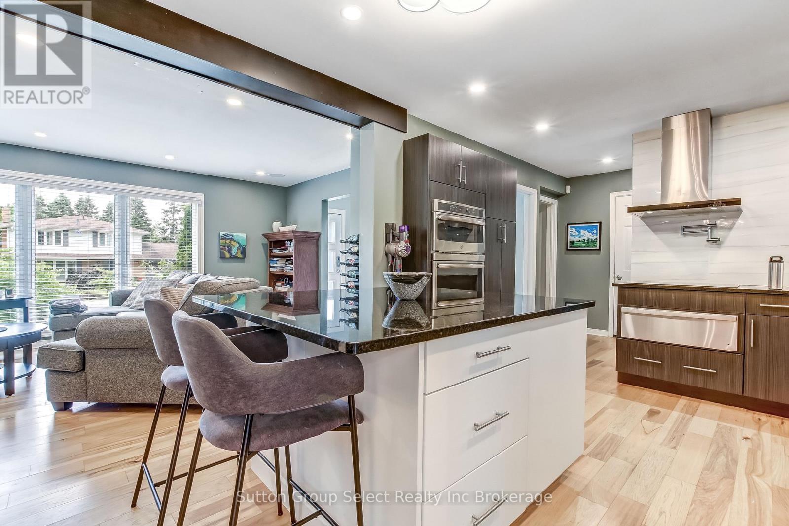 468 LEE AVENUE - 12