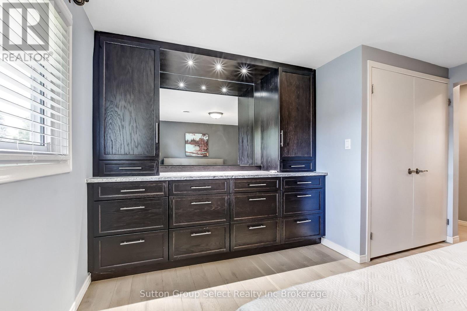 468 LEE AVENUE - 29