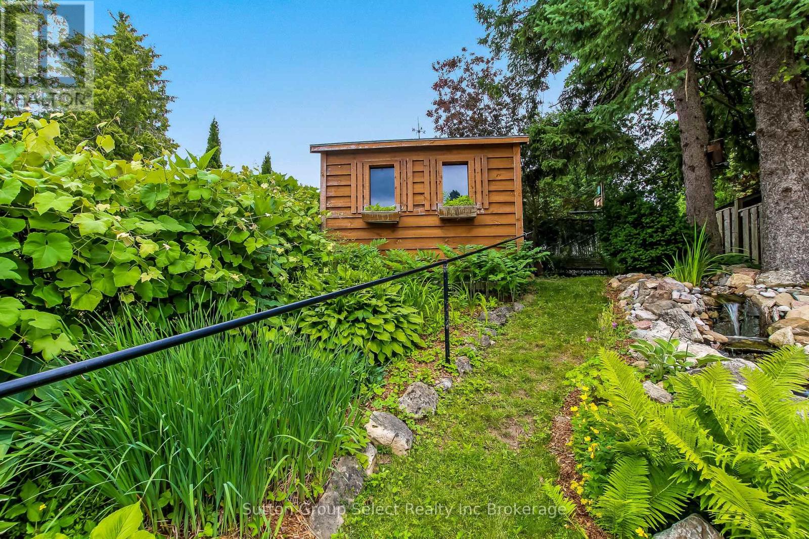 468 LEE AVENUE - 42