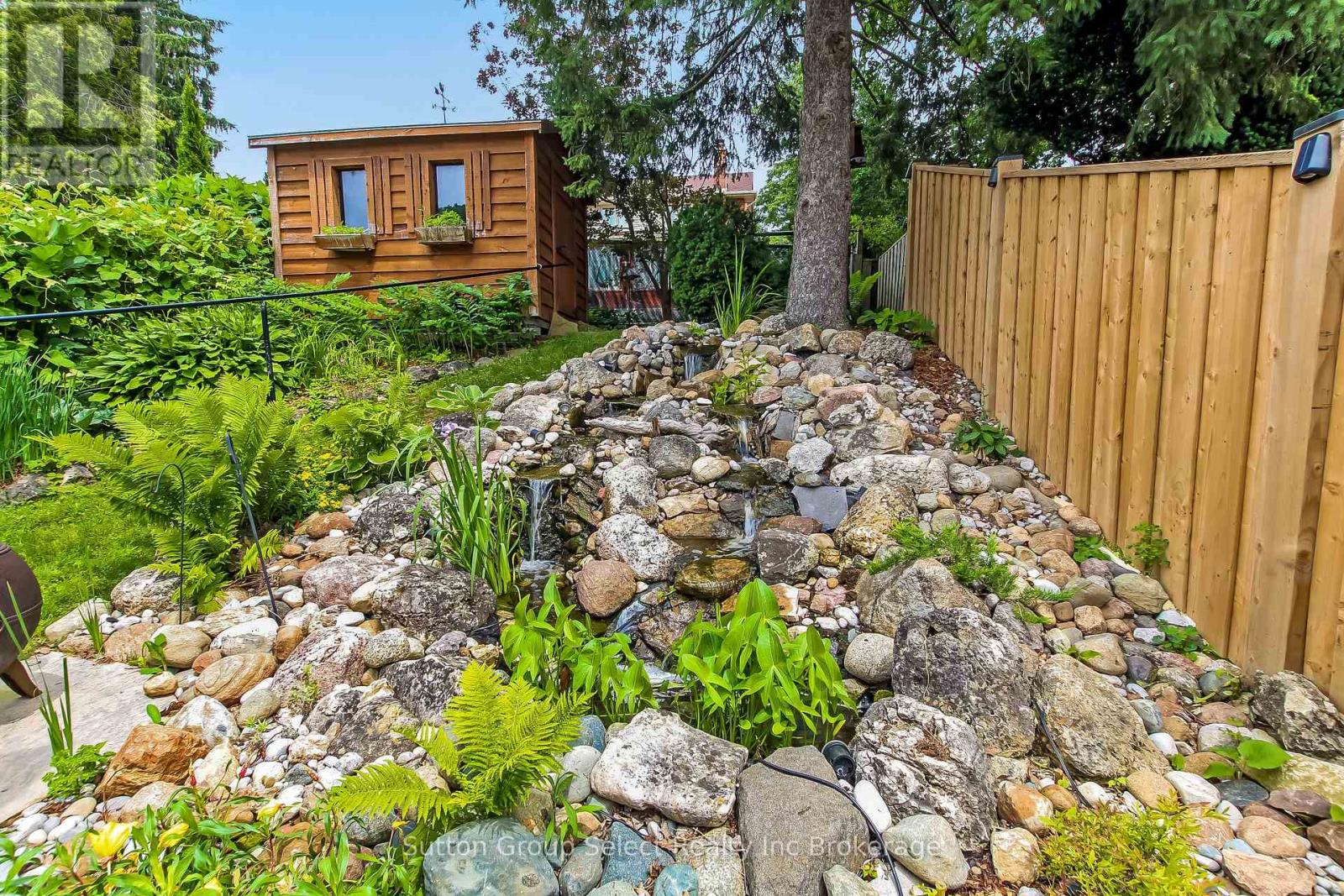 468 LEE AVENUE - 41