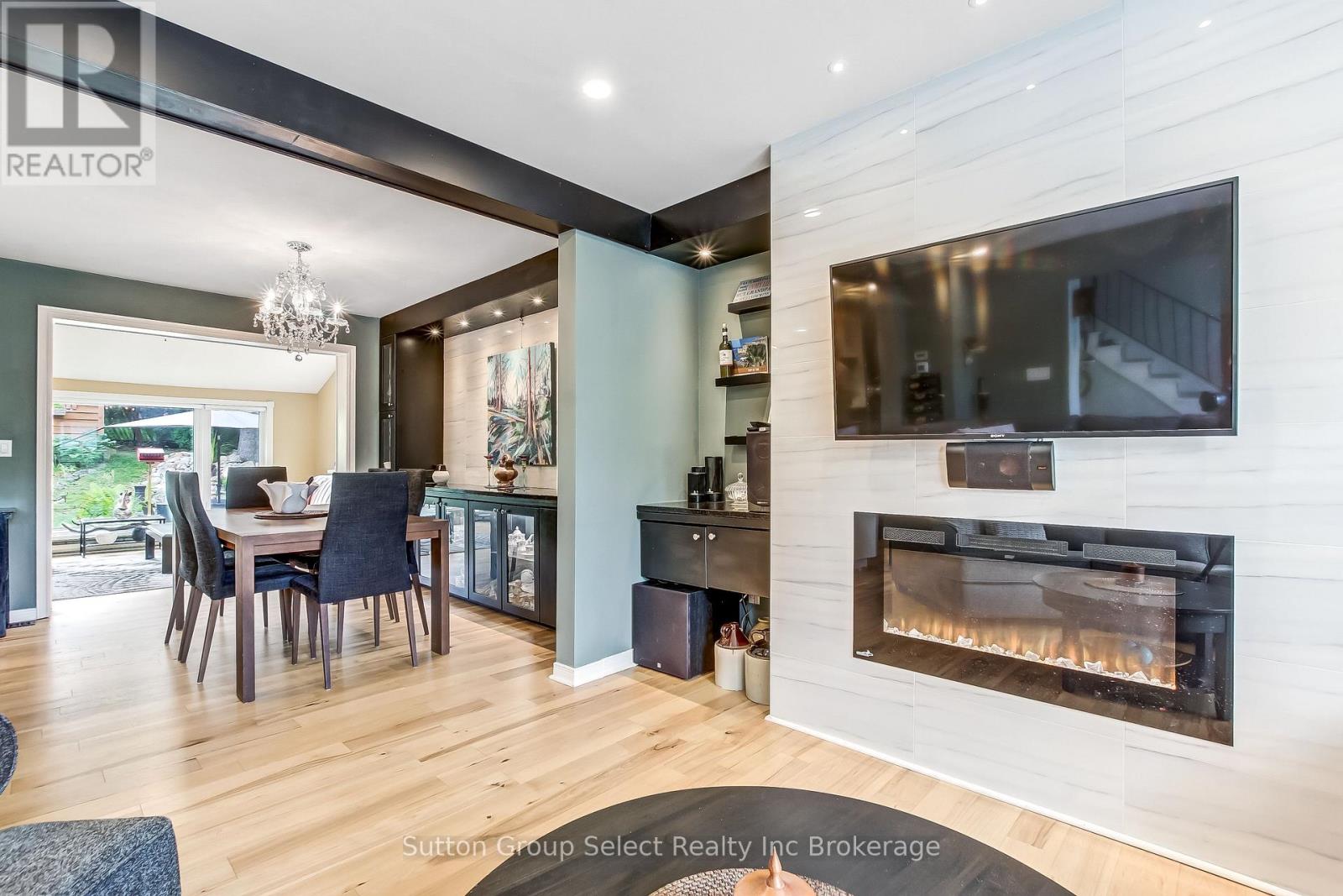 468 LEE AVENUE - 6