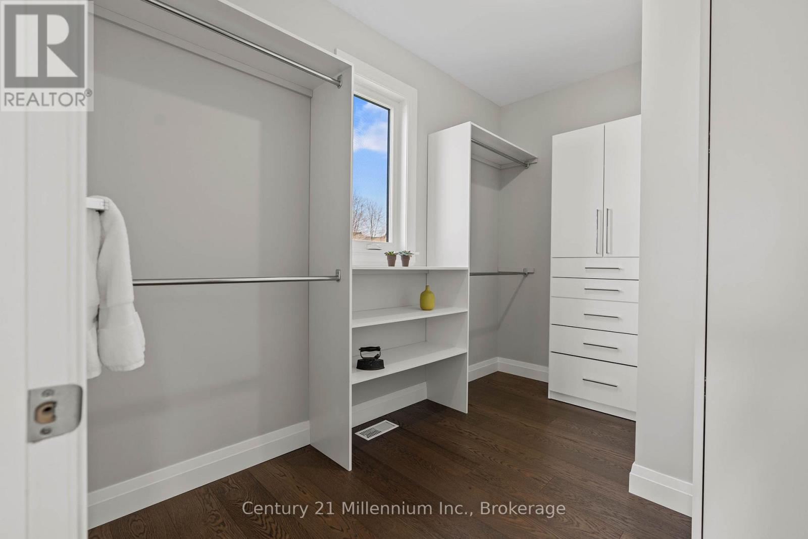 401 ALGOMA CRESCENT - 31