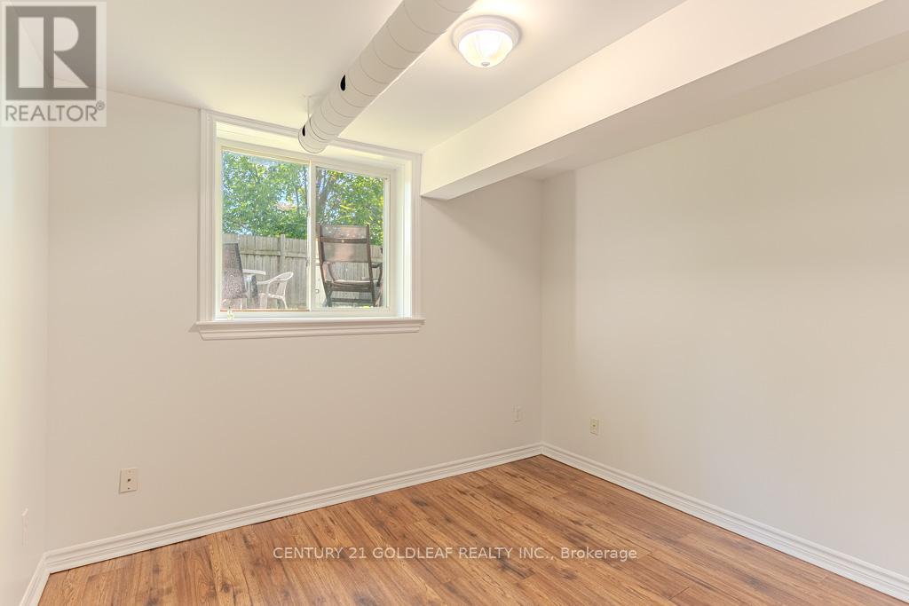 3 HILDA STREET - 16