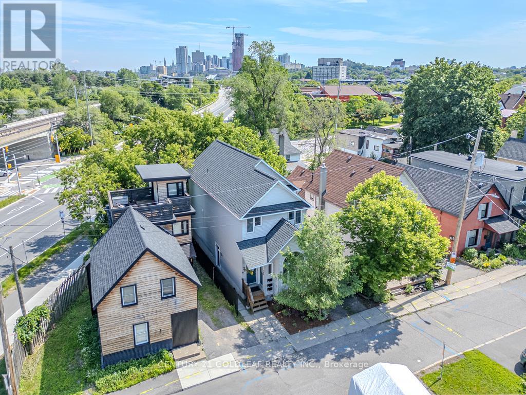 3 HILDA STREET - 2