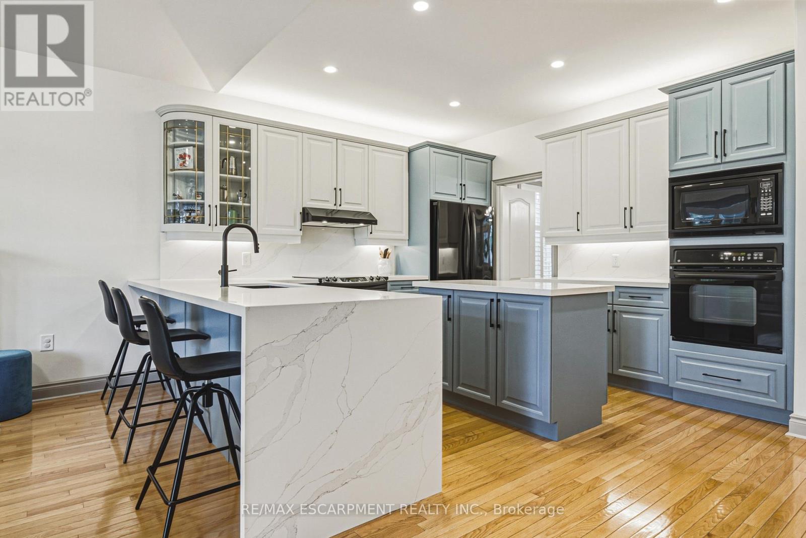 32 KOPPERFIELD LANE - 10