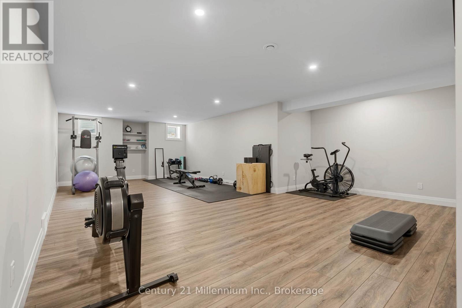 401 ALGOMA CRESCENT - 36