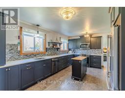 670 Joynt Street, Georgian Bluffs, ON N0H2K0 Photo 14