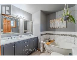 670 Joynt Street, Georgian Bluffs, ON N0H2K0 Photo 32