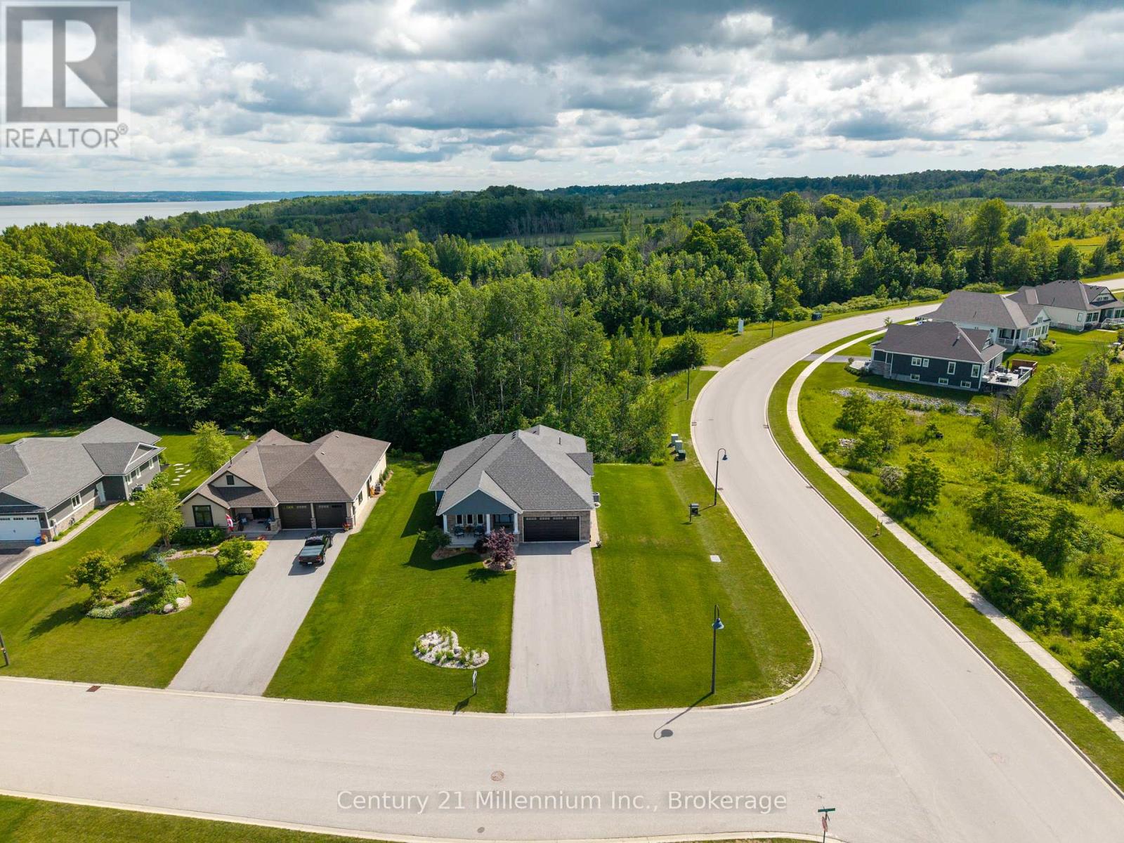 401 ALGOMA CRESCENT - 7